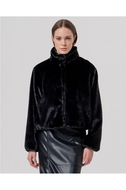 Chaqueta corta de pelo y cuell NEGRO