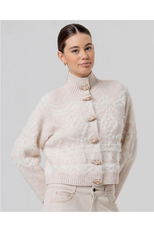 Chaqueta escote chimenea con j CRUDO