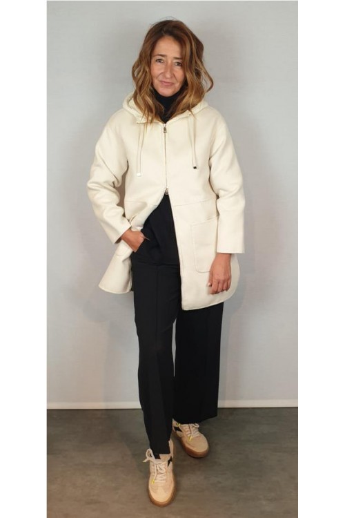 ABRIGO LIRAS BLANCO 2