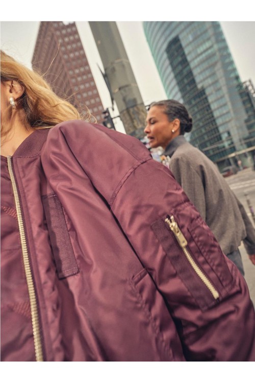 BOMBER MOS MOSH BURDEOS