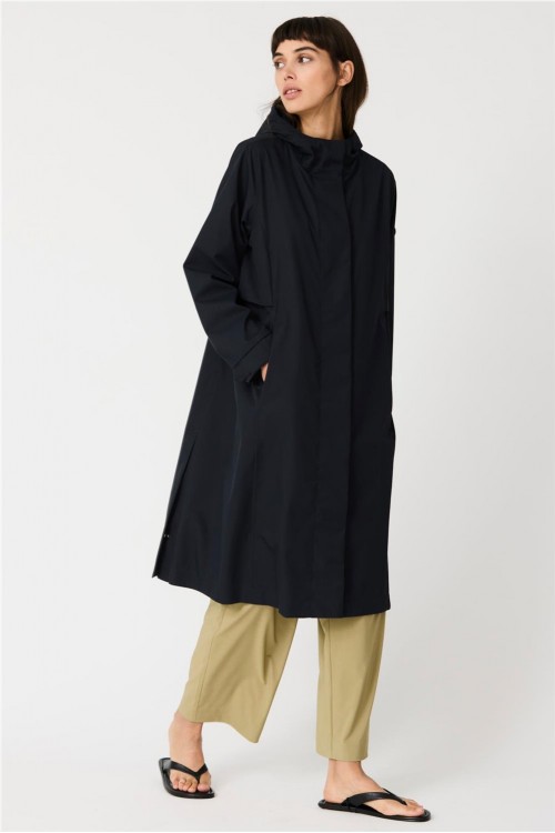 CHUBASQUERO TANTA AZUL MARINO