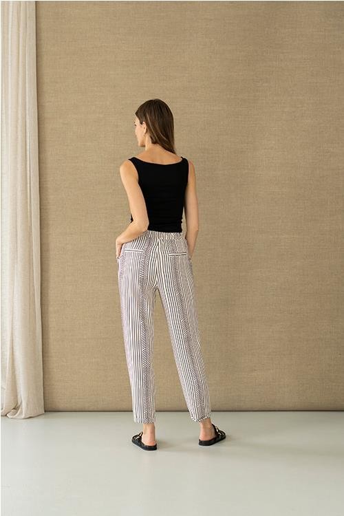 PANTALON HONGO NEGRO 2