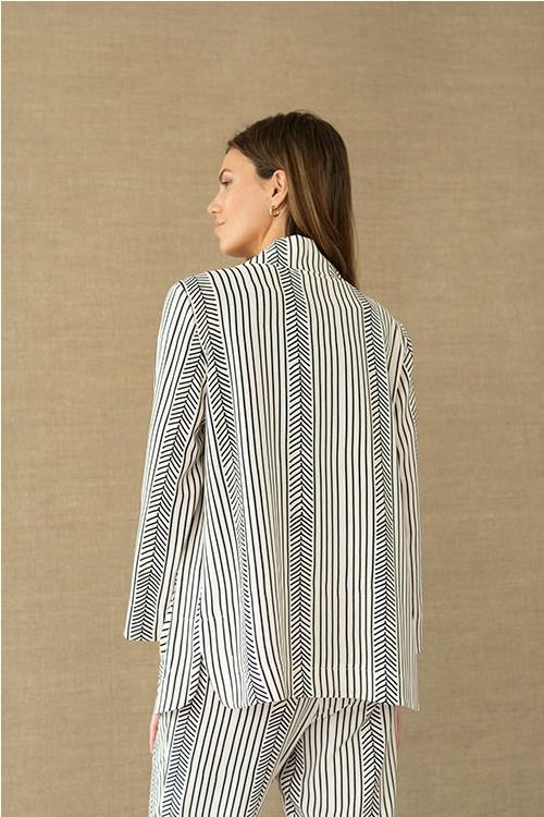 CHAQUETA HONGO NEGRO