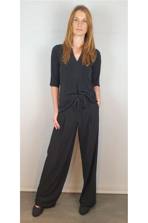 CAMISETA MISS ELEGANCE NEGRO